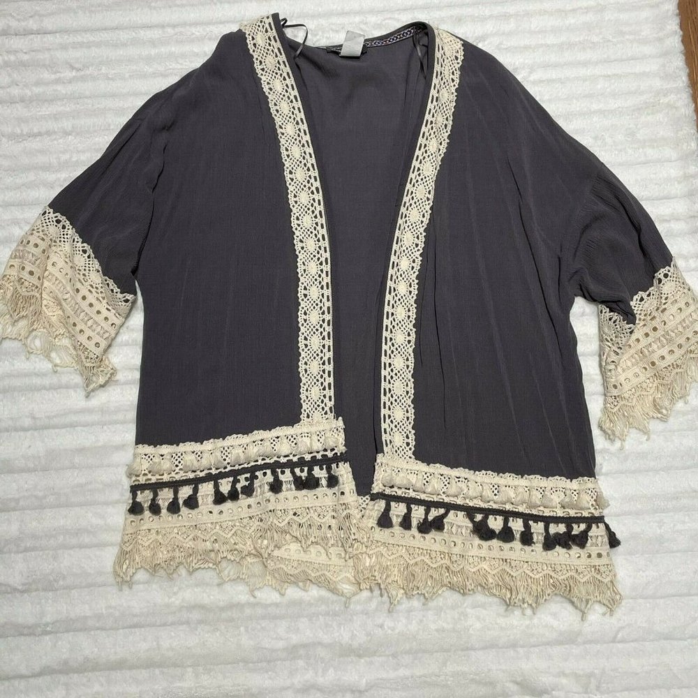 Weavers Gray Crochet Lace Trim Kimono Size Medium M Open Front